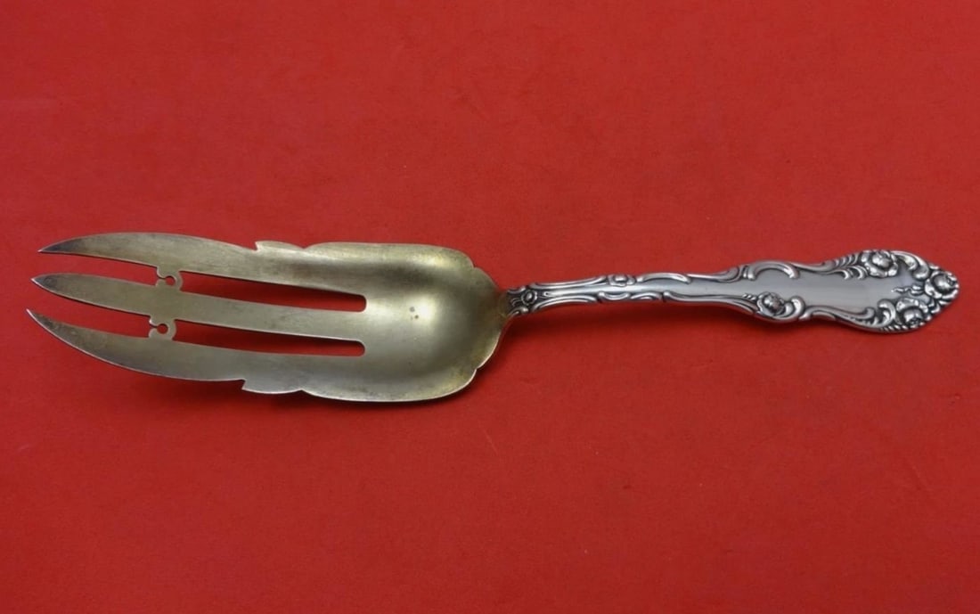 Towle Old English Sterling Silver Pie Serving Fork Gold Washed 7.5": Towle Old English Sterling Silver Pie Serving Fork Gold Washed 7.5" This exquisite pie serving fork features the timeless Old English pattern by Towle, crafted from sterling silver and elegantly gold 