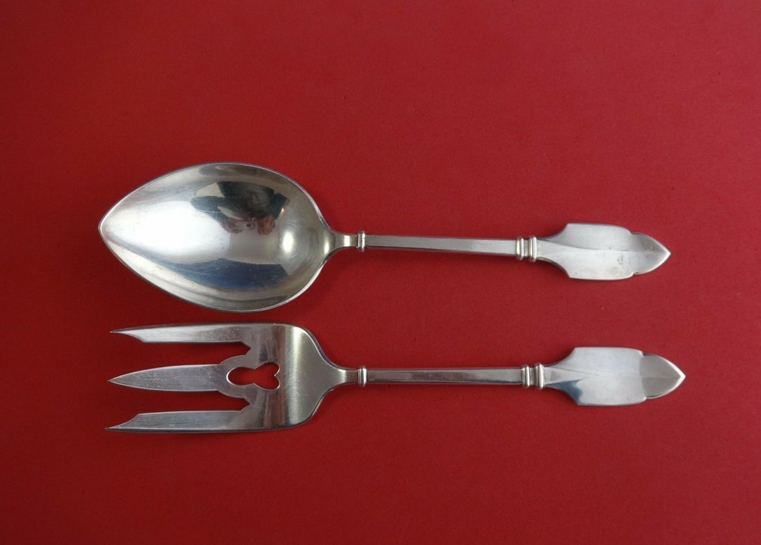 Graff W and D Robert Bruce Sterling Silver 2-Piece Salad Serving Set 9": Graff W and D Robert Bruce Sterling Silver 2-Piece Salad Serving Set 9" Enhance your dining experience with this exquisite 2-piece salad serving set in the Robert Bruce pattern by Graff W & D. Crafted