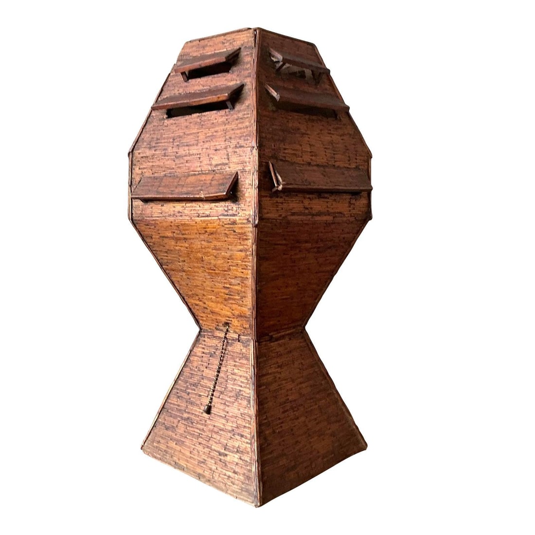 Handcrafted Vintage Matchstick Table Lamp Folk Art Polygonal Design: Handcrafted Vintage Matchstick Table Lamp Folk Art Polygonal Design This vintage Folk Art table lamp is handcrafted from matchsticks, forming an intricate polygonal shape with louvered details for a t