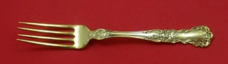 Gorham Buttercup Gold Sterling Silver 7 Inch Fork Vintage: Gorham Buttercup Gold Sterling Silver 7 Inch Fork Vintage This exquisite Buttercup Gold regular fork by Gorham is crafted from high-quality sterling silver and measures 7 inches in length. Part of