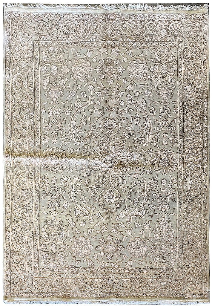 5.7 x 7.6 Fine Wool Silk Handmade Transitional Rug: 5.7 x 7.6 Fine Wool Silk Handmade Transitional Rug Free continental US Shipping This exquisite 5.7 x 7.6 handmade rug is crafted from a luxurious blend of fine wool and silk, showcasing a contemporary