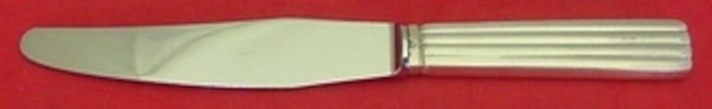 Georg Jensen Bernadotte Sterling Silver Luncheon Knife 8 Inch Short Handle: Georg Jensen Bernadotte Sterling Silver Luncheon Knife 8 Inch Short Handle Experience the elegance of dining with the Bernadotte Luncheon Knife, crafted by Georg Jensen. This exquisite piece features 