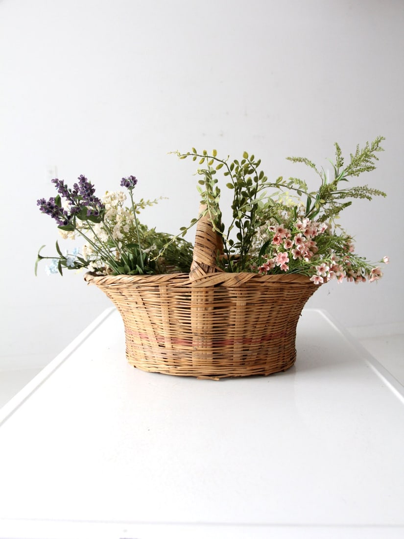 Vintage Woven Harvest Basket with Pink Stripe 18.5 x 11.5 x 11.5 (1 of 11)