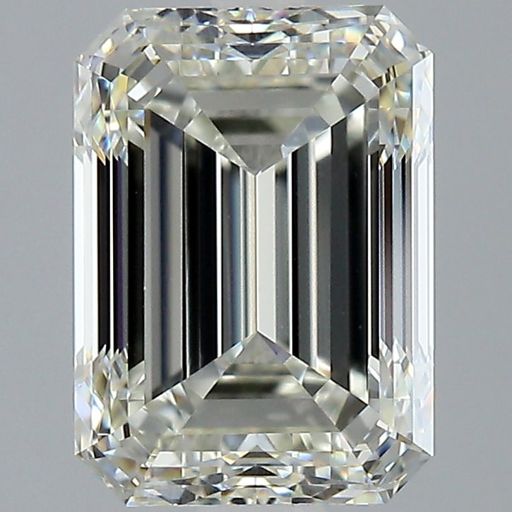 Loose Diamond - EMERALD 3ct J VS1: Loose Diamond - EMERALD 3ct J VS1 Source: Natural Mined Diamond Shape: EMERALD Carats: 3 Color: J Clarity: VS1 Certification: GIA Condition: Pre-Owned PLEASE NOTE: Framed, Large, or heavy items do not