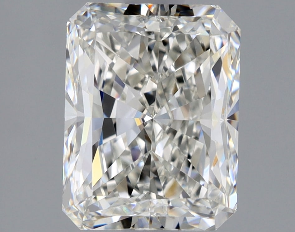 Loose Diamond - RADIANT 1.5ct G VVS2: Loose Diamond - RADIANT 1.5ct G VVS2 Source: Natural Mined Diamond Shape: RADIANT Carats: 1.5 Color: G Clarity: VVS2 Certification: GIA Condition: Pre-Owned PLEASE NOTE: Framed, Large, or heavy items 