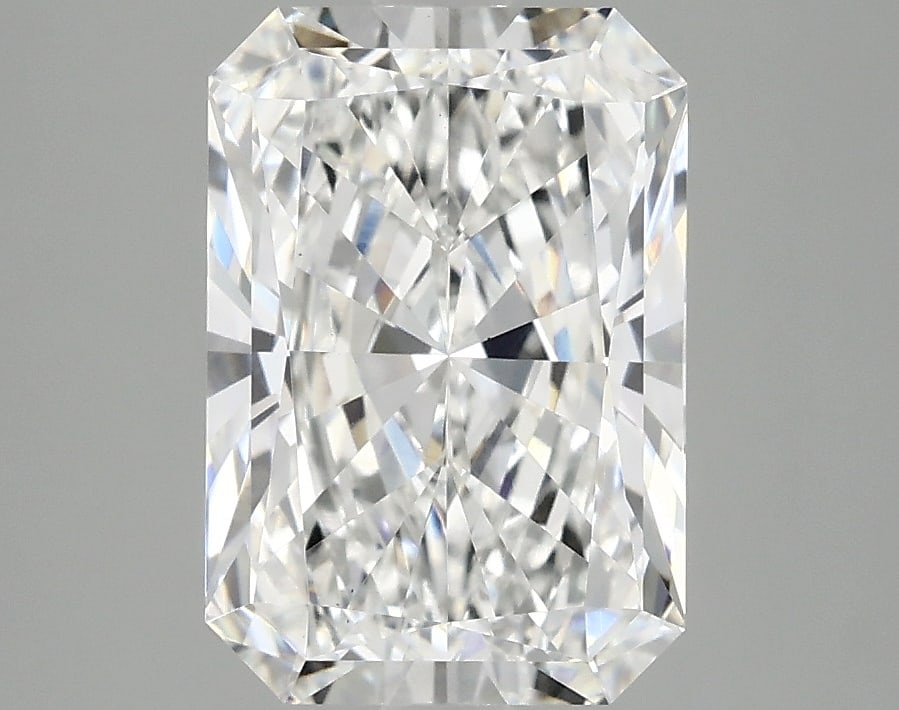 Loose Diamond - RADIANT 3.06ct D VS1: Loose Diamond - RADIANT 3.06ct D VS1 Source: This is a real non-mined Diamond that has been grown in a lab Shape: RADIANT Carats: 3.06 Color: D Clarity: VS1 Certification: IGI Condition: Pre-Owned PLE