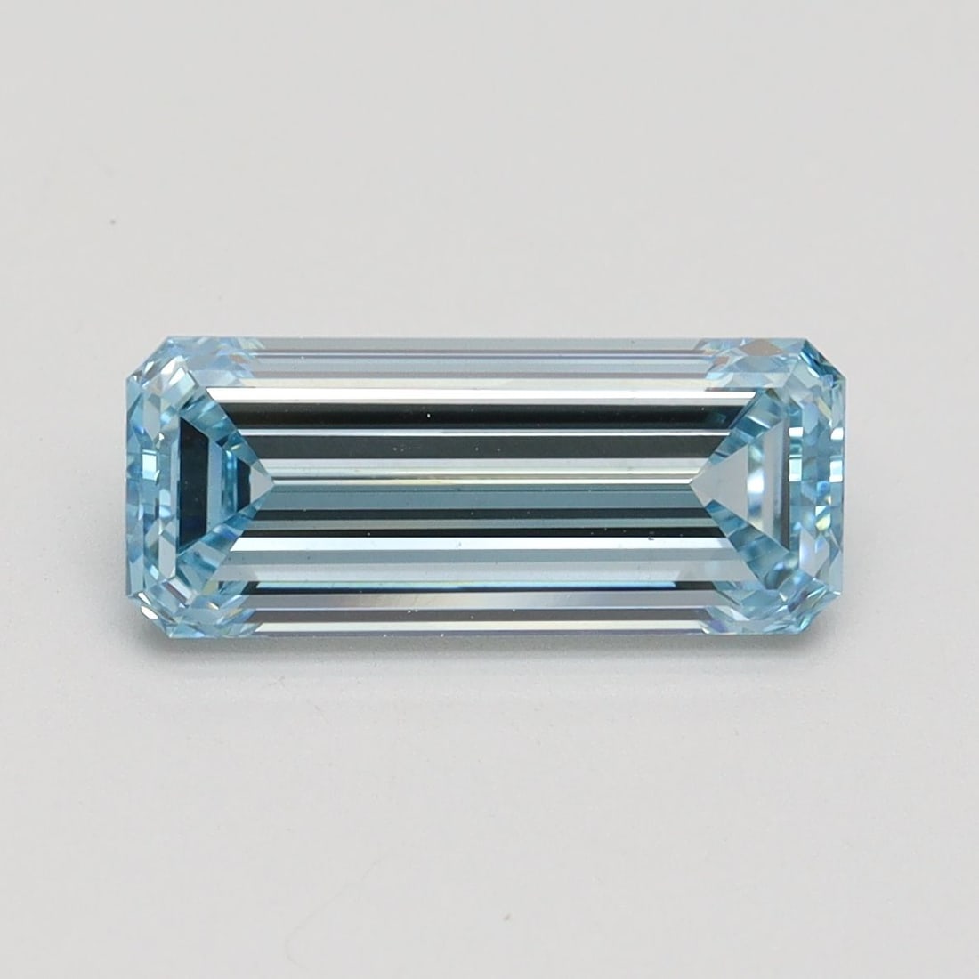 Loose Diamond - EMERALD 2.1ct Fancy Intense Blue VS1: Loose Diamond - EMERALD 2.1ct Fancy Intense Blue VS1 Source: This is a real non-mined Diamond that has been grown in a lab Shape: EMERALD Carats: 2.1 Color: Fancy Intense Blue Certification: IGI Video