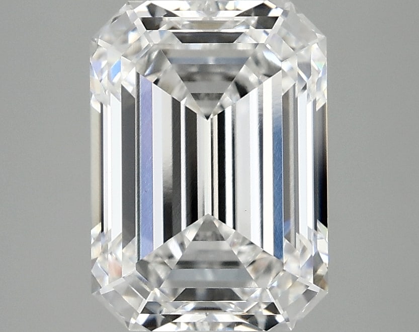 Loose Diamond - EMERALD 3.09ct D VS1: Loose Diamond - EMERALD 3.09ct D VS1 Source: This is a real non-mined Diamond that has been grown in a lab Shape: EMERALD Carats: 3.09 Color: D Clarity: VS1 Certification: IGI Condition: Pre-Owned PLE