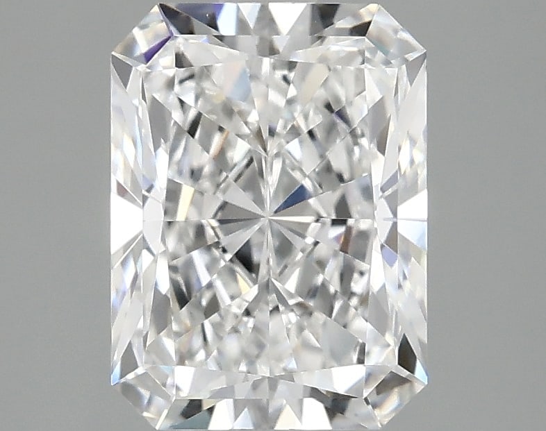 Loose Diamond - RADIANT 2.51ct D VS1: Loose Diamond - RADIANT 2.51ct D VS1 Source: This is a real non-mined Diamond that has been grown in a lab Shape: RADIANT Carats: 2.51 Color: D Clarity: VS1 Certification: IGI Condition: Pre-Owned PLE