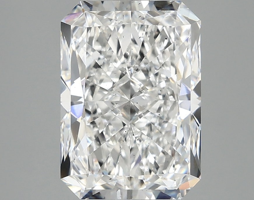Loose Diamond - RADIANT 3.1ct D VS2: Loose Diamond - RADIANT 3.1ct D VS2 Source: This is a real non-mined Diamond that has been grown in a lab Shape: RADIANT Carats: 3.1 Color: D Clarity: VS2 Certification: IGI Condition: Pre-Owned PLEAS