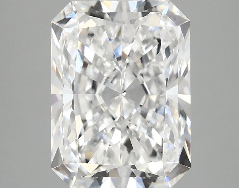 Loose Diamond - RADIANT 2.93ct D VS1: Loose Diamond - RADIANT 2.93ct D VS1 Source: This is a real non-mined Diamond that has been grown in a lab Shape: RADIANT Carats: 2.93 Color: D Clarity: VS1 Certification: IGI Condition: Pre-Owned PLE