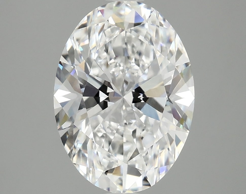 Loose Diamond - OVAL 3.06ct E VVS2: Loose Diamond - OVAL 3.06ct E VVS2 Source: This is a real non-mined Diamond that has been grown in a lab Shape: OVAL Carats: 3.06 Color: E Clarity: VVS2 Certification: IGI Condition: Pre-Owned PLEASE 