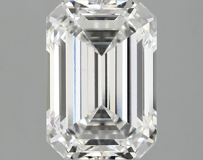 Loose Diamond - EMERALD 2.58ct E VVS2: Loose Diamond - EMERALD 2.58ct E VVS2 Source: This is a real non-mined Diamond that has been grown in a lab Shape: EMERALD Carats: 2.58 Color: E Clarity: VVS2 Certification: IGI Condition: Pre-Owned P