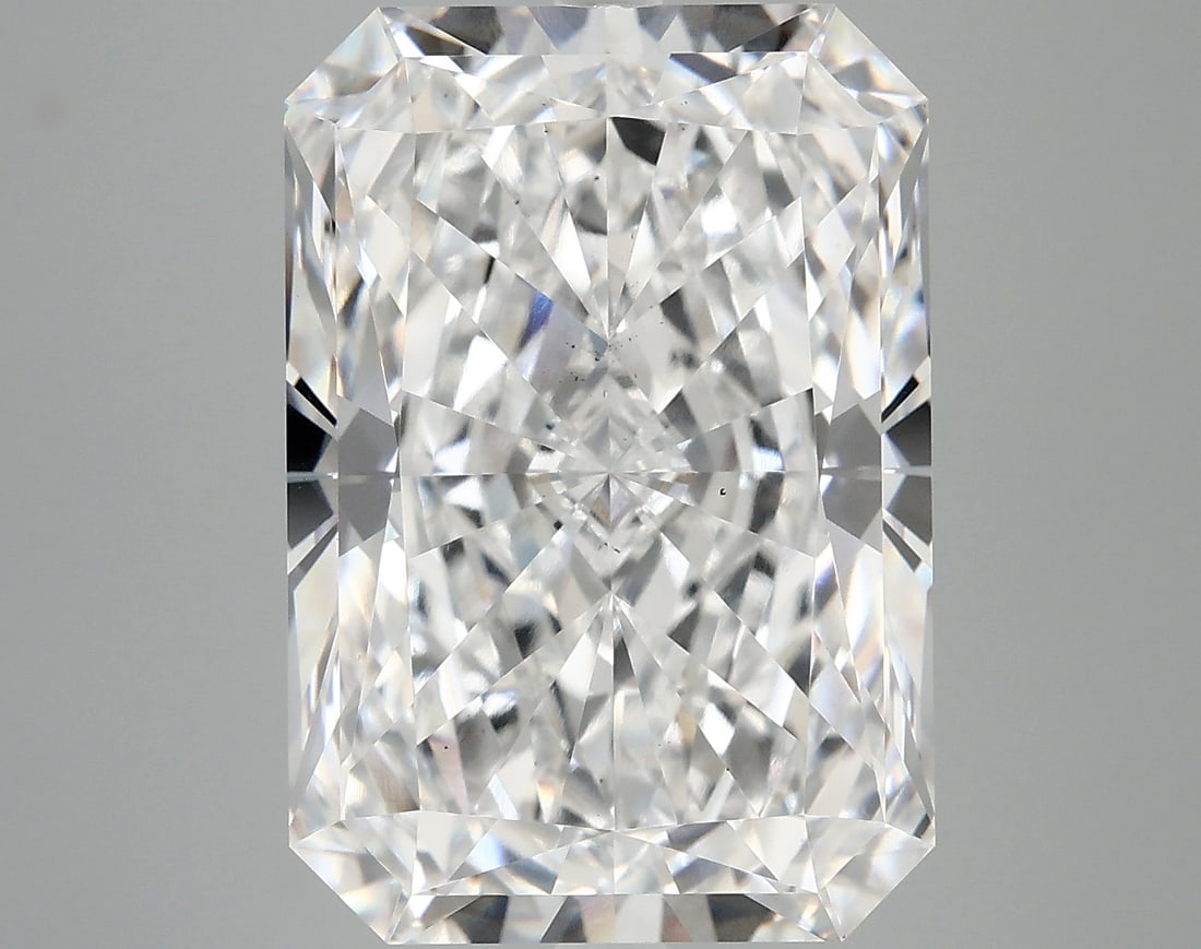 Loose Diamond - RADIANT 10.16ct D VS2: Loose Diamond - RADIANT 10.16ct D VS2 Source: This is a real non-mined Diamond that has been grown in a lab Shape: RADIANT Carats: 10.16 Color: D Clarity: VS2 Certification: IGI Condition: Pre-Owned P