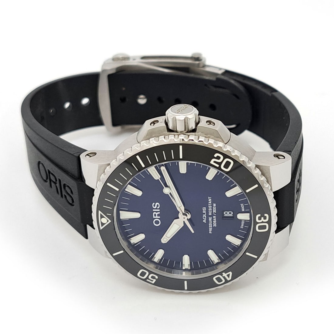 ORIS Men Swiss Wristwatch Wan Shi (1 of 8)