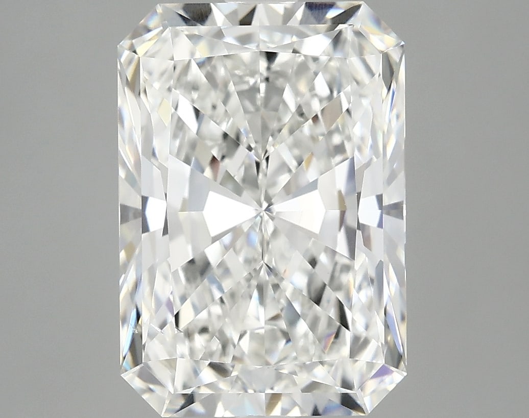 Loose Diamond - RADIANT 4.06ct F VS2: Loose Diamond - RADIANT 4.06ct F VS2 Source: This is a real non-mined Diamond that has been grown in a lab Shape: RADIANT Carats: 4.06 Color: F Clarity: VS2 Certification: IGI Condition: Pre-Owned PLE