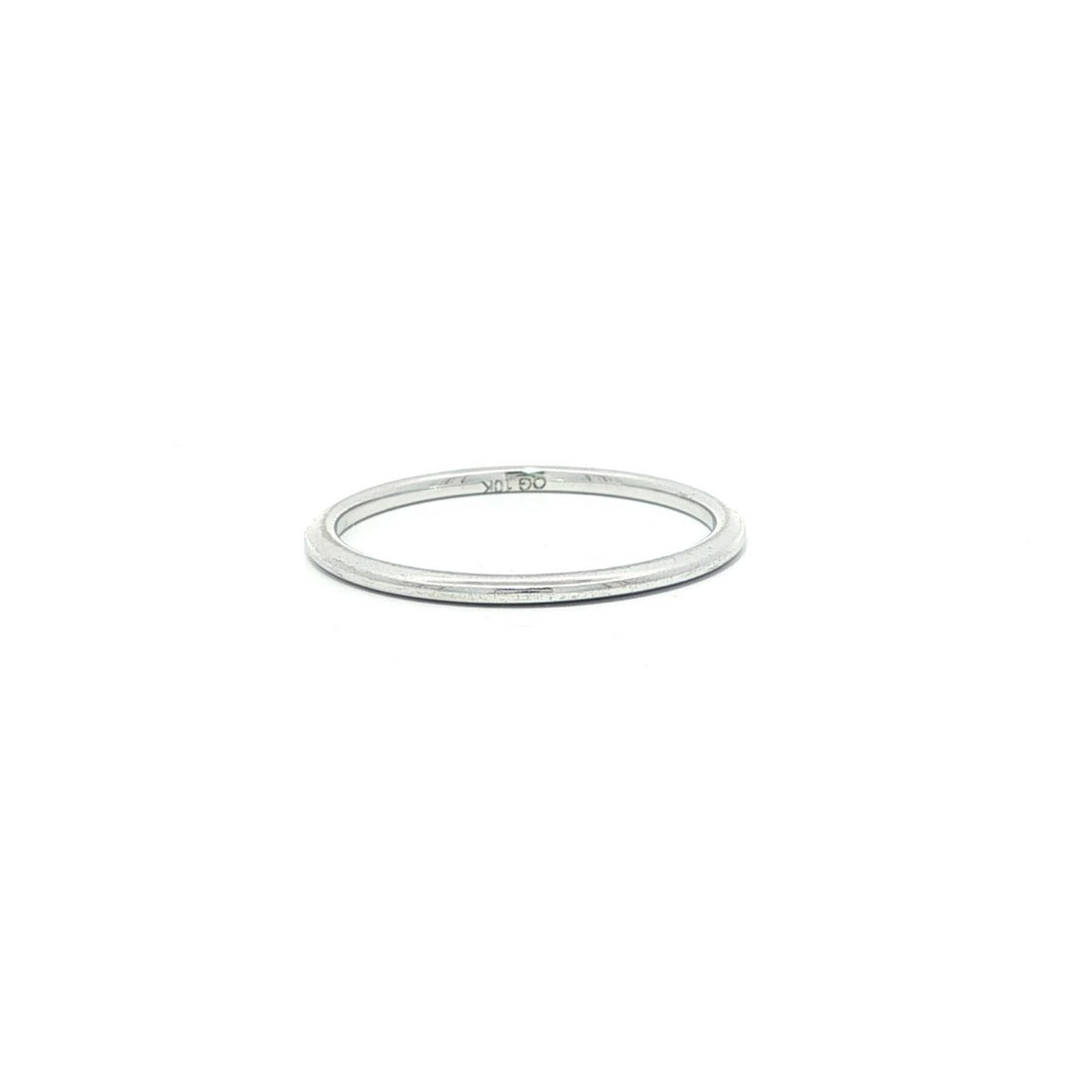 Dainty 10k White Gold Stackable Band Ring Size 6.5 1.2mm Wide: Dainty 10k White Gold Stackable Band Ring Size 6.5 1.2mm Wide This elegant band ring is crafted from solid 10k white gold and features a dainty, narrow design with a polished finish. The band is 1.2mm