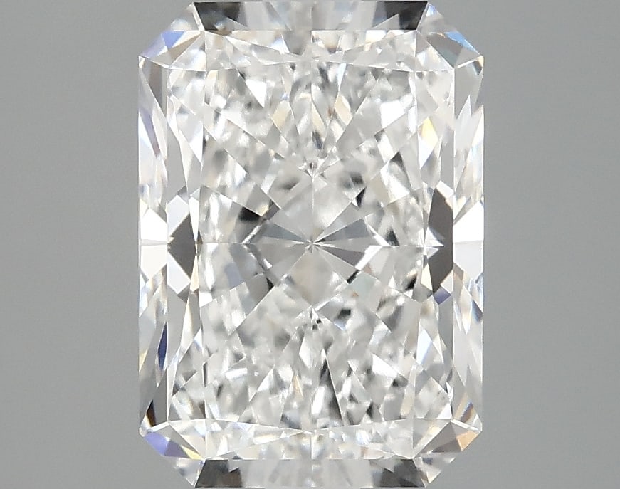 Loose Diamond - RADIANT 3.06ct D VS1: Loose Diamond - RADIANT 3.06ct D VS1 Source: This is a real non-mined Diamond that has been grown in a lab Shape: RADIANT Carats: 3.06 Color: D Clarity: VS1 Certification: IGI Condition: Pre-Owned