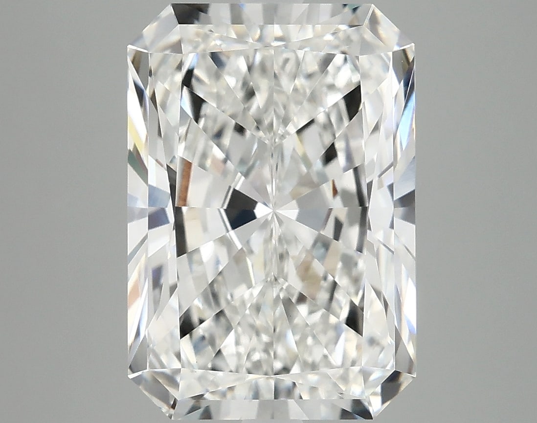 Loose Diamond - RADIANT 5.36ct F VVS2: Loose Diamond - RADIANT 5.36ct F VVS2 Source: This is a real non-mined Diamond that has been grown in a lab Shape: RADIANT Carats: 5.36 Color: F Clarity: VVS2 Certification: IGI Condition: Pre-Owned