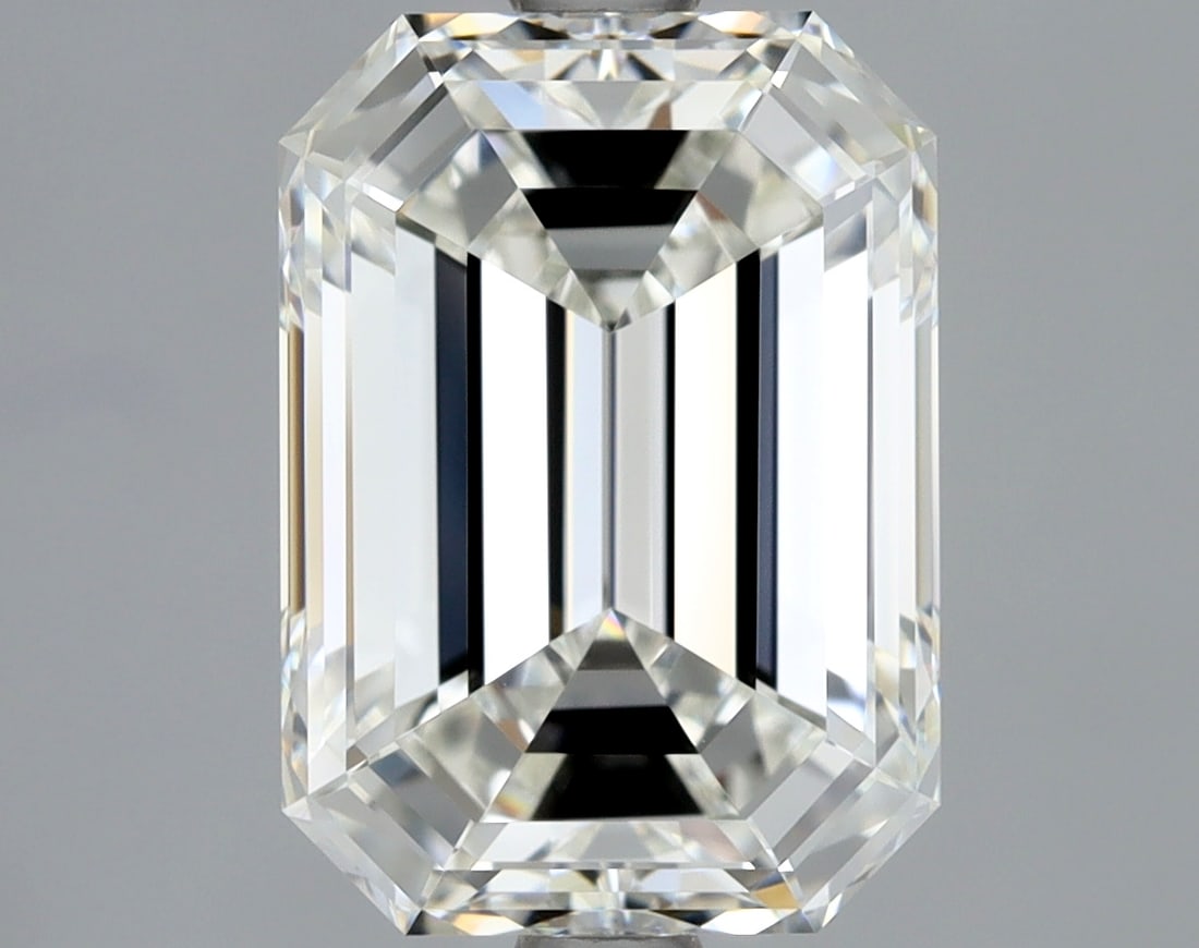 Loose Diamond - EMERALD 3.01ct G VVS1: Loose Diamond - EMERALD 3.01ct G VVS1 Source: Natural Mined Diamond Shape: EMERALD Carats: 3.01 Color: G Clarity: VVS1 Certification: GIA Condition: Pre-Owned PLEASE NOTE: Framed, Large, or heavy item