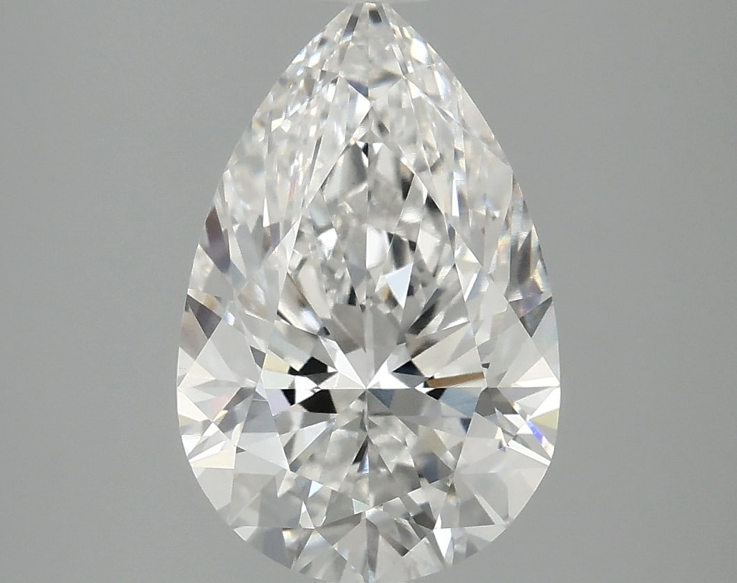 Loose Diamond - PEAR 2.97ct E VVS2: Loose Diamond - PEAR 2.97ct E VVS2 Source: This is a real non-mined Diamond that has been grown in a lab Shape: PEAR Carats: 2.97 Color: E Clarity: VVS2 Certification: IGI Condition: Pre-Owned PLEASE