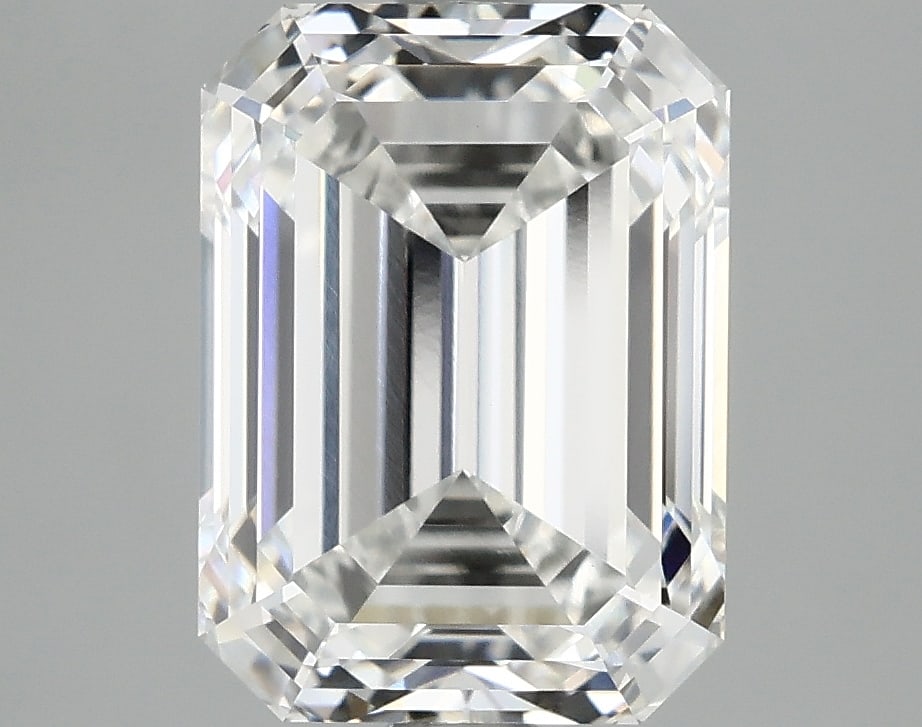 Loose Diamond - EMERALD 3.12ct E VVS2: Loose Diamond - EMERALD 3.12ct E VVS2 Source: This is a real non-mined Diamond that has been grown in a lab Shape: EMERALD Carats: 3.12 Color: E Clarity: VVS2 Certification: IGI Condition: Pre-Owned P