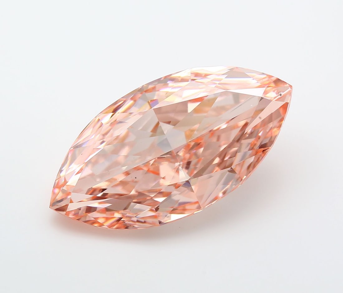 Loose Diamond - MARQUISE 17.03ct Fancy Vivid Pink VS2: Loose Diamond - MARQUISE 17.03ct Fancy Vivid Pink VS2 Source: This is a real non-mined Diamond that has been grown in a lab Shape: MARQUISE Carats: 17.03 Color: Fancy Vivid Pink Certification: IGI Vid