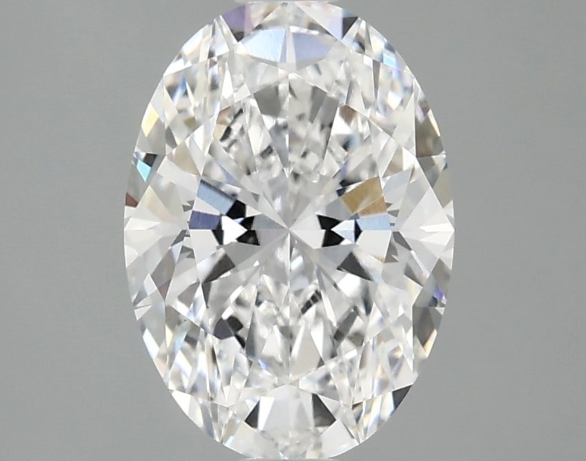 Loose Diamond - OVAL 2.02ct E VS1: Loose Diamond - OVAL 2.02ct E VS1 Source: This is a real non-mined Diamond that has been grown in a lab Shape: OVAL Carats: 2.02 Color: E Clarity: VS1 Certification: IGI Condition: Pre-Owned PLEASE NO