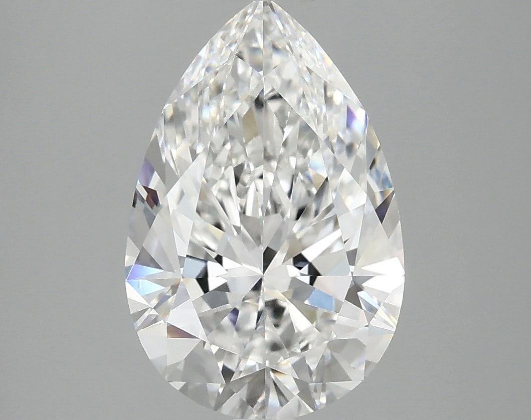 Loose Diamond - PEAR 3.08ct E VVS2: Loose Diamond - PEAR 3.08ct E VVS2 Source: This is a real non-mined Diamond that has been grown in a lab Shape: PEAR Carats: 3.08 Color: E Clarity: VVS2 Certification: IGI Condition: Pre-Owned PLEASE