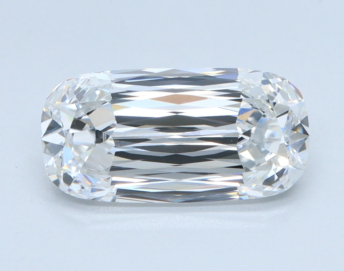 Loose Diamond - CAPSULE 2.17ct E VVS2: Loose Diamond - CAPSULE 2.17ct E VVS2 Source: This is a real non-mined Diamond that has been grown in a lab Shape: CAPSULE Carats: 2.17 Color: E Clarity: VVS2 Certification: IGI Condition: Pre-Owned