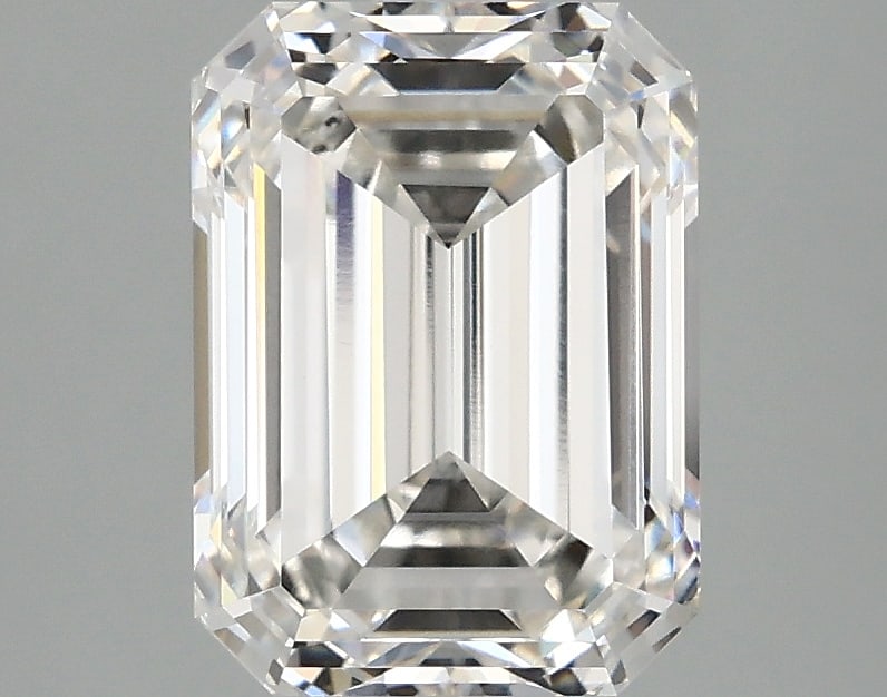 Loose Diamond - EMERALD 2.56ct F VS2: Loose Diamond - EMERALD 2.56ct F VS2 Source: This is a real non-mined Diamond that has been grown in a lab Shape: EMERALD Carats: 2.56 Color: F Clarity: VS2 Certification: IGI Condition: Pre-Owned PLE