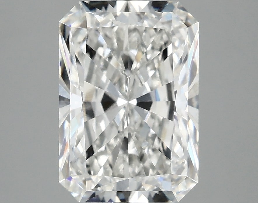 Loose Diamond - RADIANT 3.19ct E VS1: Loose Diamond - RADIANT 3.19ct E VS1 Source: This is a real non-mined Diamond that has been grown in a lab Shape: RADIANT Carats: 3.19 Color: E Clarity: VS1 Certification: IGI Condition: Pre-Owned