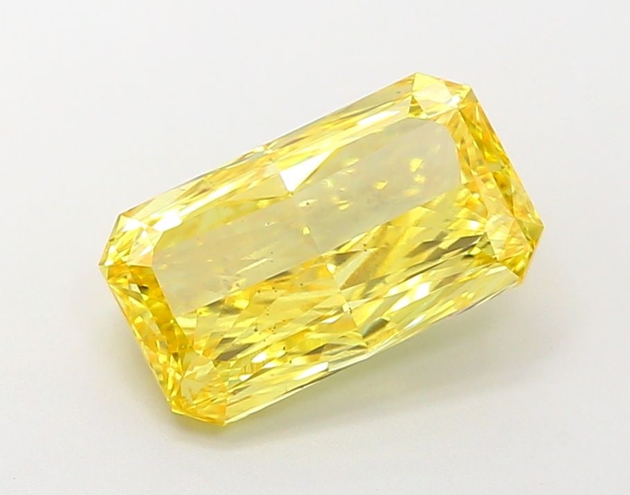 Loose Diamond - RADIANT 3.01ct Fancy Vivid Yellow VS2: Loose Diamond - RADIANT 3.01ct Fancy Vivid Yellow VS2 Source: This is a real non-mined Diamond that has been grown in a lab Shape: RADIANT Carats: 3.01 Color: Fancy Vivid Yellow Certification: IGI