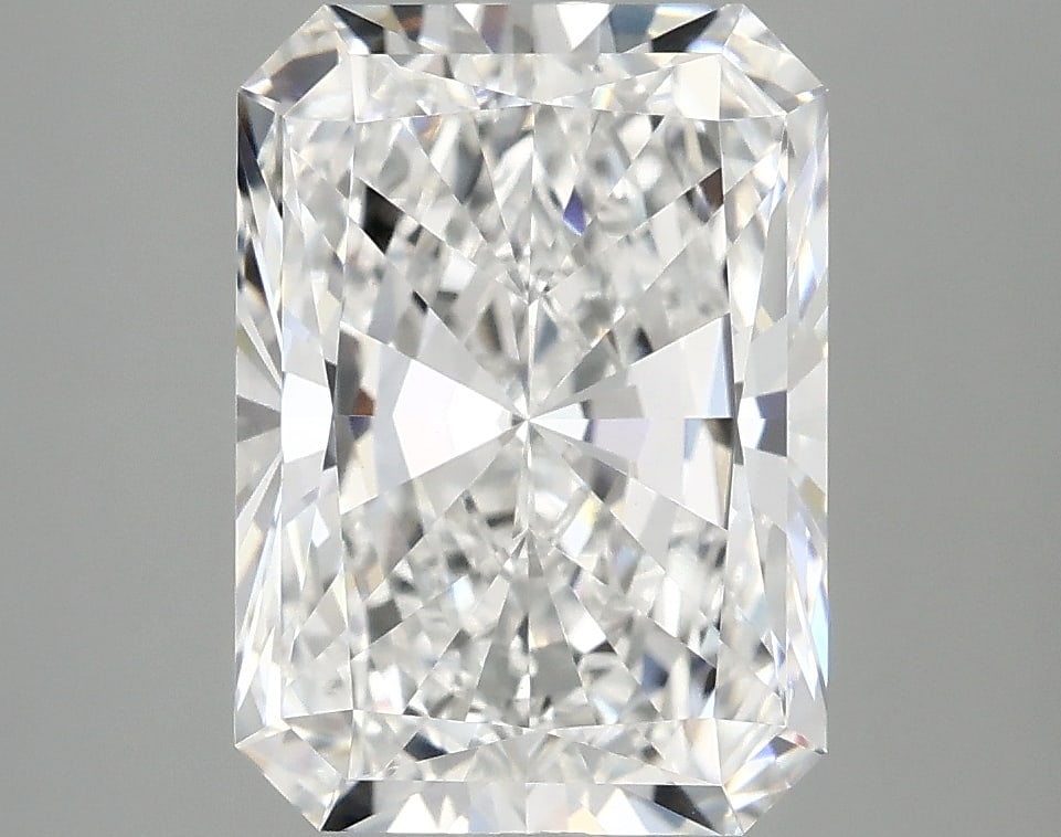 Loose Diamond - RADIANT 4.04ct D VVS2: Loose Diamond - RADIANT 4.04ct D VVS2 Source: This is a real non-mined Diamond that has been grown in a lab Shape: RADIANT Carats: 4.04 Color: D Clarity: VVS2 Certification: IGI Condition: Pre-Owned