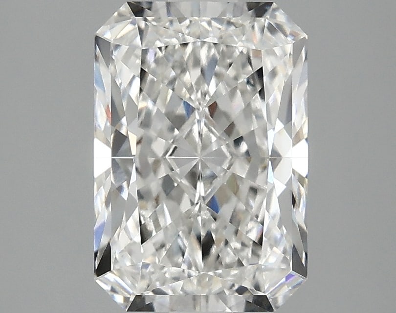 Loose Diamond - RADIANT 2.37ct F VS1: Loose Diamond - RADIANT 2.37ct F VS1 Source: This is a real non-mined Diamond that has been grown in a lab Shape: RADIANT Carats: 2.37 Color: F Clarity: VS1 Certification: IGI Condition: Pre-Owned