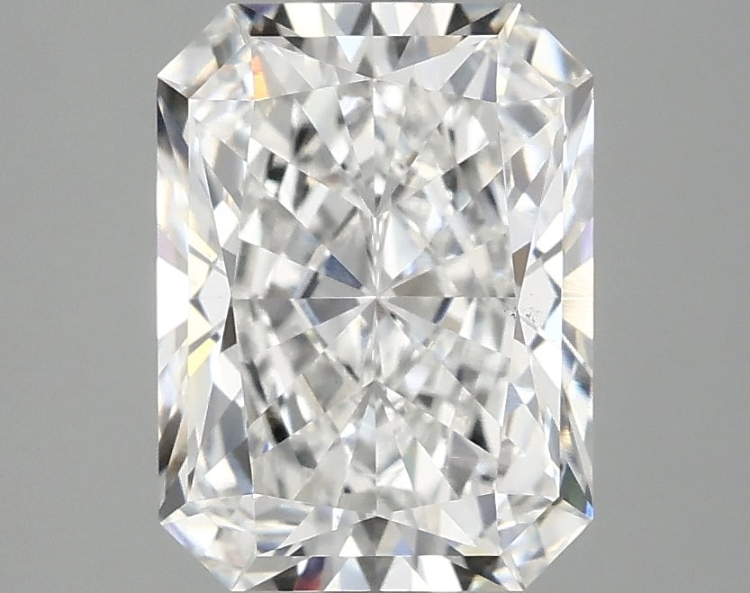 Loose Diamond - RADIANT 2.89ct D VS1: Loose Diamond - RADIANT 2.89ct D VS1 Source: This is a real non-mined Diamond that has been grown in a lab Shape: RADIANT Carats: 2.89 Color: D Clarity: VS1 Certification: IGI Condition: Pre-Owned