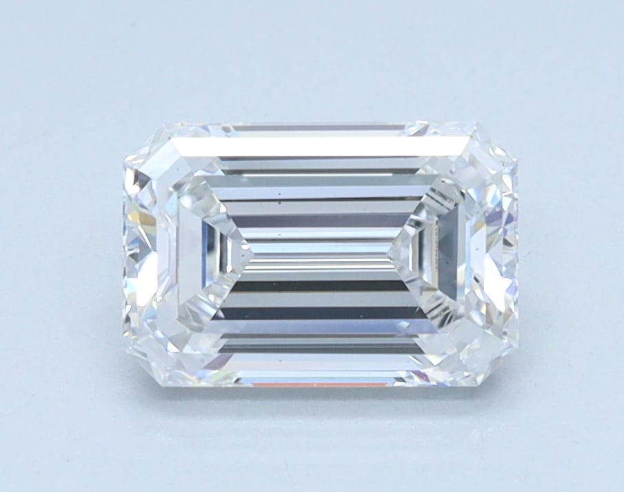 Loose Diamond - EMERALD 1.07ct D VS2: Loose Diamond - EMERALD 1.07ct D VS2 Source: This is a real non-mined Diamond that has been grown in a lab Shape: EMERALD Carats: 1.07 Color: D Clarity: VS2 Certification: IGI Condition: Pre-Owned PLE