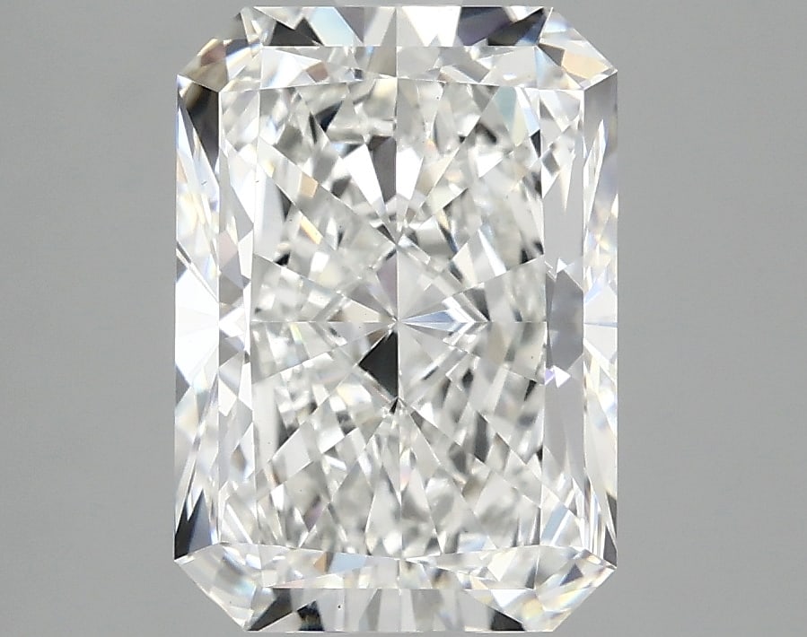Loose Diamond - RADIANT 3.28ct E VS1: Loose Diamond - RADIANT 3.28ct E VS1 Source: This is a real non-mined Diamond that has been grown in a lab Shape: RADIANT Carats: 3.28 Color: E Clarity: VS1 Certification: IGI Condition: Pre-Owned