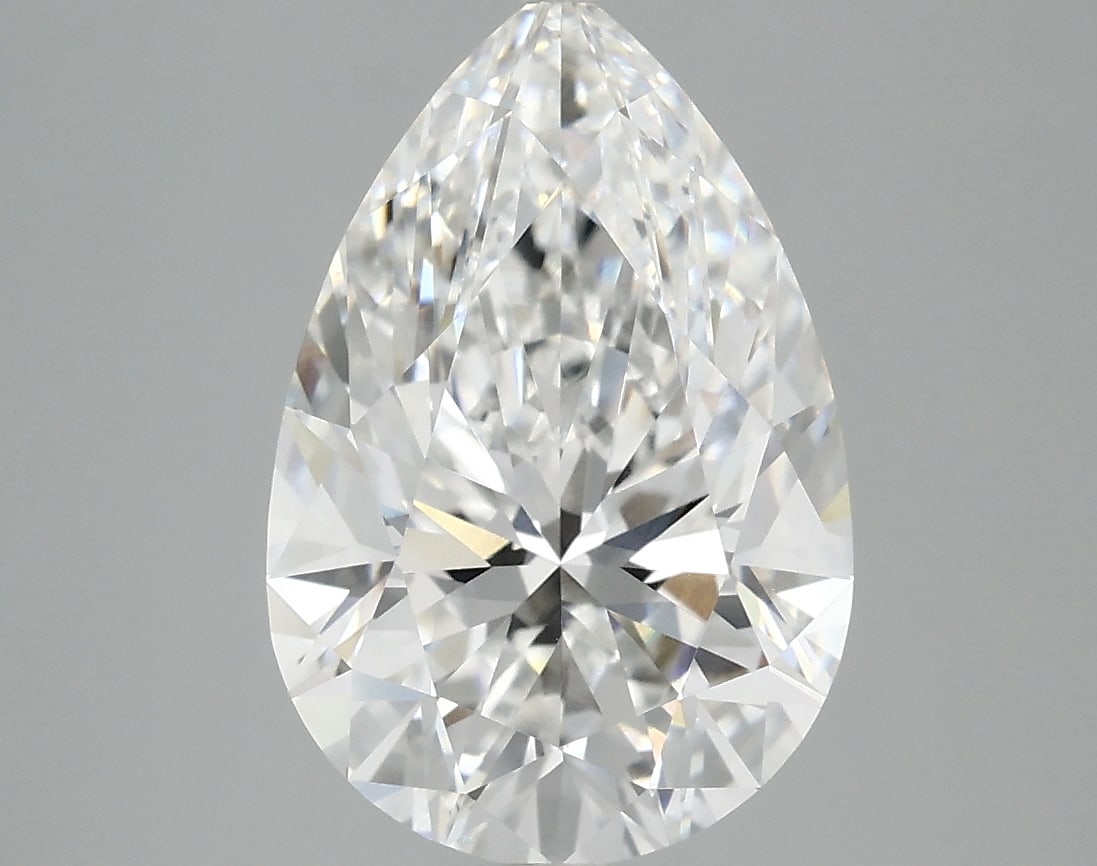Loose Diamond - PEAR 3.78ct E VVS2: Loose Diamond - PEAR 3.78ct E VVS2 Source: This is a real non-mined Diamond that has been grown in a lab Shape: PEAR Carats: 3.78 Color: E Clarity: VVS2 Certification: IGI Condition: Pre-Owned PLEASE