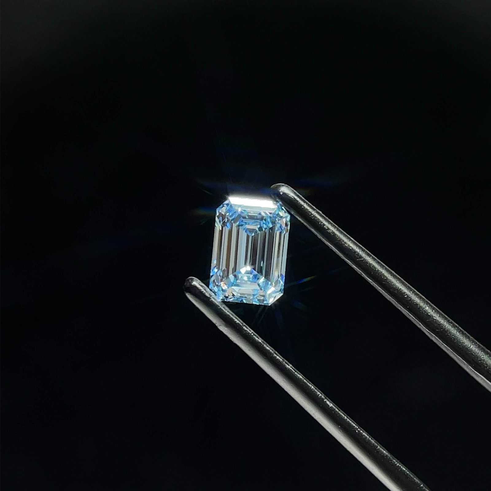 Loose Diamond - EMERALD 0.73ct Fancy Intense Blue VS1: Loose Diamond - EMERALD 0.73ct Fancy Intense Blue VS1 Source: This is a real non-mined Diamond that has been grown in a lab Shape: EMERALD Carats: 0.73 Color: Fancy Intense Blue Certification: IGI