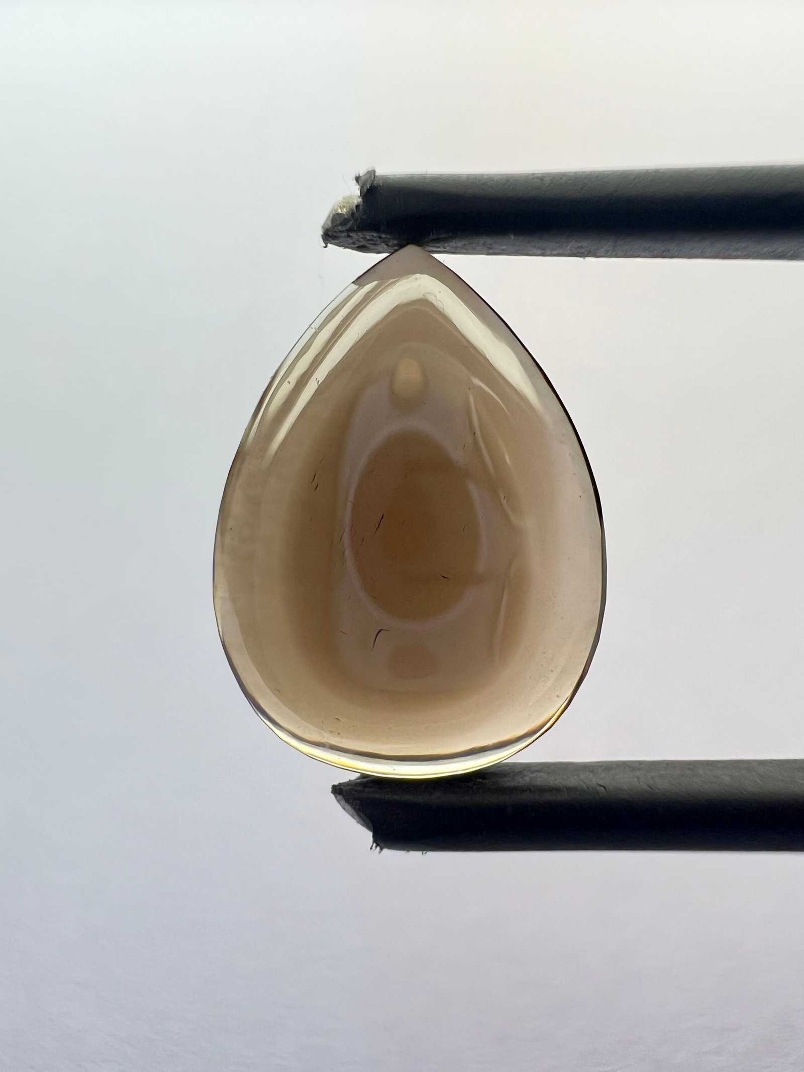 Loose Diamond - PEAR 2.94ct Brown SI1: Loose Diamond - PEAR 2.94ct Brown SI1 Source: This is a real non-mined Diamond that has been grown in a lab Shape: PEAR Carats: 2.94 Color: Brown Certification: NONE PLEASE NOTE: Framed, Large, or