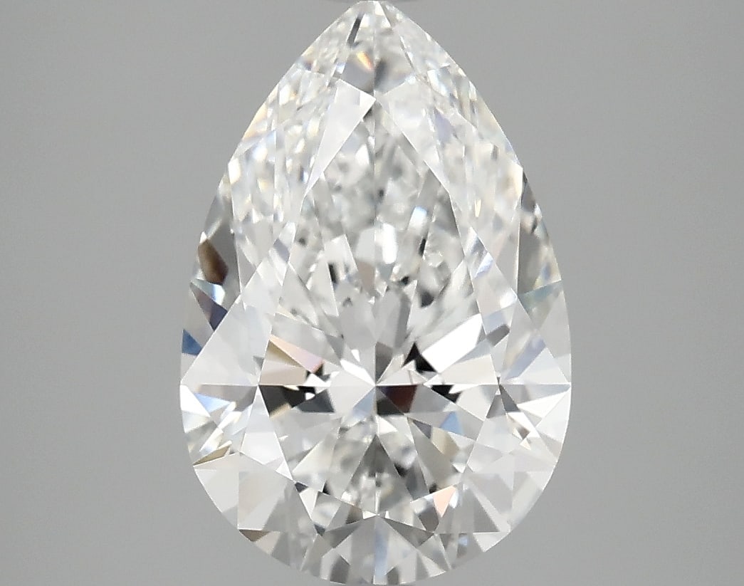 Loose Diamond - PEAR 3.09ct E VVS2: Loose Diamond - PEAR 3.09ct E VVS2 Source: This is a real non-mined Diamond that has been grown in a lab Shape: PEAR Carats: 3.09 Color: E Clarity: VVS2 Certification: IGI Condition: Pre-Owned PLEASE