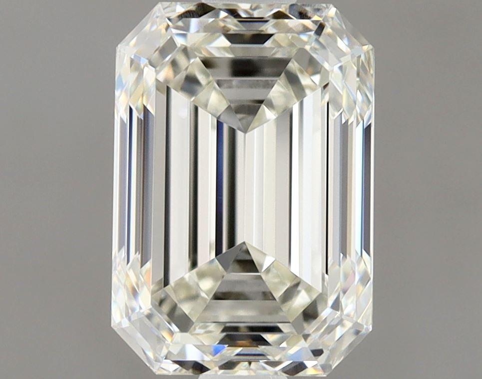 Loose Diamond - EMERALD 1.5ct K VS1: Loose Diamond - EMERALD 1.5ct K VS1 Source: Natural Mined Diamond Shape: EMERALD Carats: 1.5 Color: K Clarity: VS1 Certification: GIA Condition: Pre-Owned PLEASE NOTE: Framed, Large, or heavy items do
