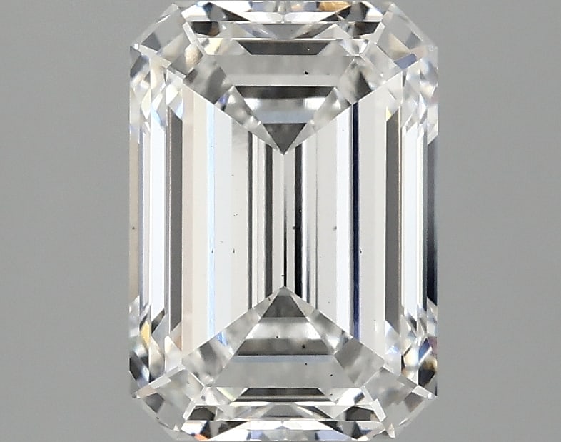 Loose Diamond - EMERALD 2.53ct E VS2: Loose Diamond - EMERALD 2.53ct E VS2 Source: This is a real non-mined Diamond that has been grown in a lab Shape: EMERALD Carats: 2.53 Color: E Clarity: VS2 Certification: IGI Condition: Pre-Owned PLE