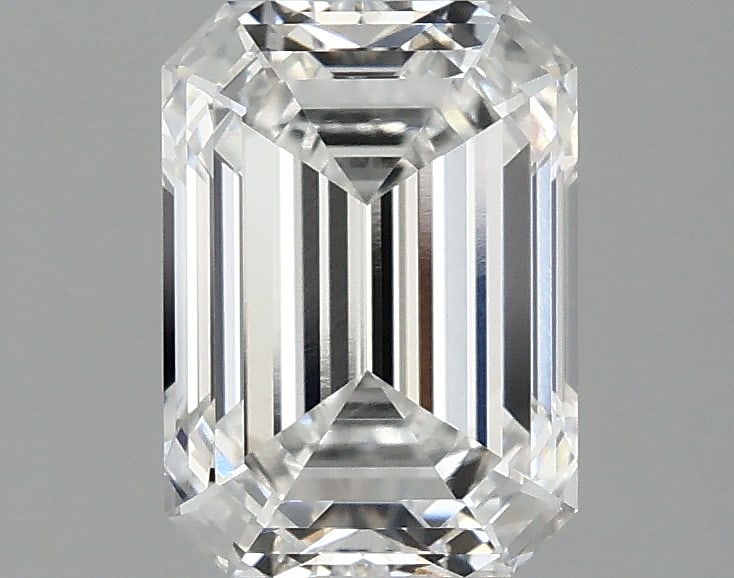 Loose Diamond - EMERALD 2.09ct E VVS1: Loose Diamond - EMERALD 2.09ct E VVS1 Source: This is a real non-mined Diamond that has been grown in a lab Shape: EMERALD Carats: 2.09 Color: E Clarity: VVS1 Certification: IGI Condition: Pre-Owned P
