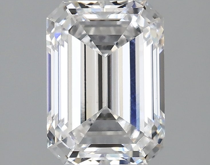 Loose Diamond - EMERALD 2.09ct D VS1: Loose Diamond - EMERALD 2.09ct D VS1 Source: This is a real non-mined Diamond that has been grown in a lab Shape: EMERALD Carats: 2.09 Color: D Clarity: VS1 Certification: IGI Condition: Pre-Owned