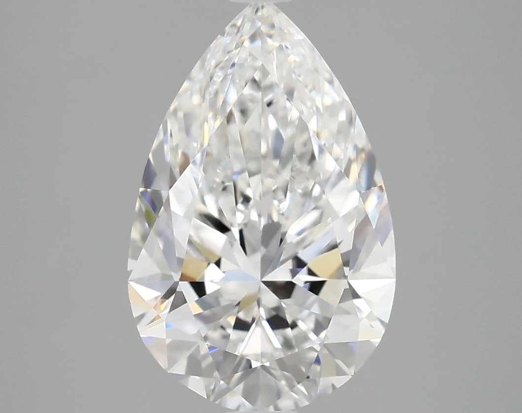 Loose Diamond - PEAR 2.74ct E VVS2: Loose Diamond - PEAR 2.74ct E VVS2 Source: This is a real non-mined Diamond that has been grown in a lab Shape: PEAR Carats: 2.74 Color: E Clarity: VVS2 Certification: IGI Condition: Pre-Owned PLEASE 