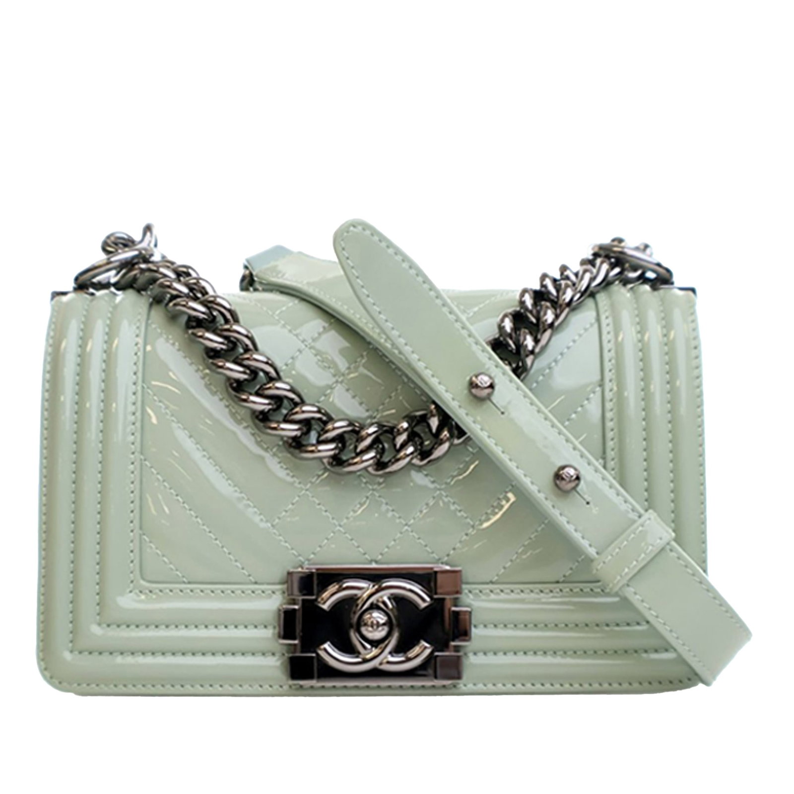 Chanel Boy Flap Green Quilted Patent Leather Bag: Chanel Boy Flap Green Quilted Patent Leather Bag This Chanel Small Quilted Patent Boy Flap bag features a green quilted patent leather exterior, a curb chain strap, a front flap with a push lock closu