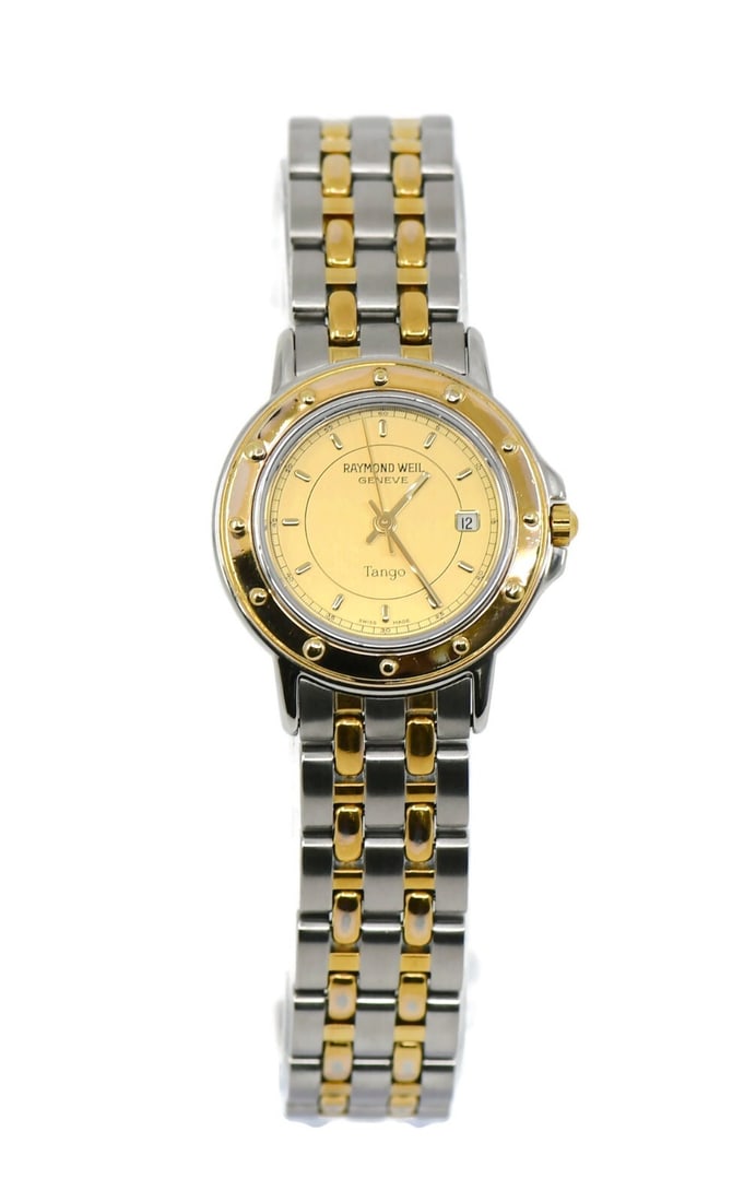 Raymond Weil Tango Quartz Stainless Steel Watch Ref 5360 with Box: Raymond Weil Tango Quartz Stainless Steel Watch Ref 5360 with Box This Raymond Weil Tango wristwatch combines elegance and functionality, featuring a sleek stainless steel case and band. The watch is 