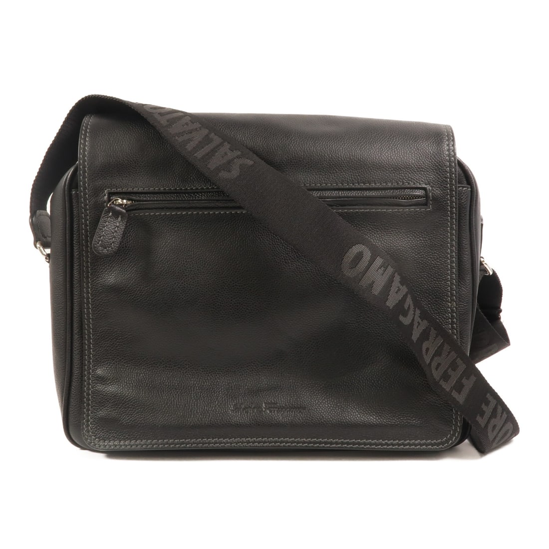 Ferragamo Black Calfskin Women Shoulder Bag: Ferragamo Black Calfskin Women Shoulder Bag This Salvatore Ferragamo shoulder bag is crafted from black calfskin leather, offering a sophisticated and timeless look. Designed for women, it features a 